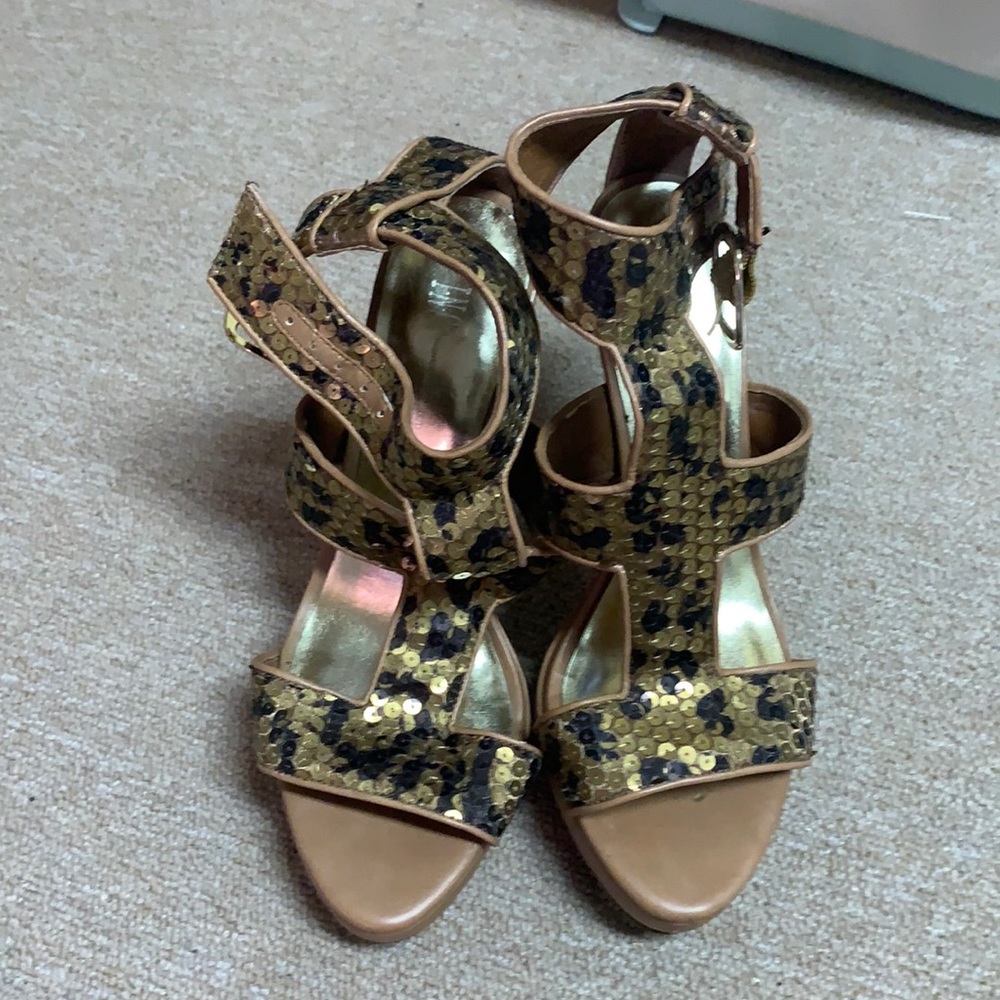 Sandal heels